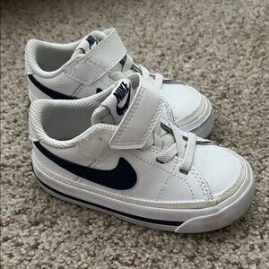 Nike Kids White and Navy Sneakers